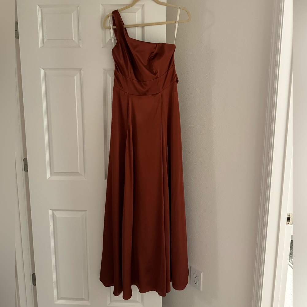 David’s Bridal one-shoulder bridesmaid dress in cinnamon! Size 8.